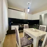 New Bazaar-apartment 1 Tirana
