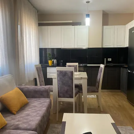 New Bazaar-apartment 1 * Tirana