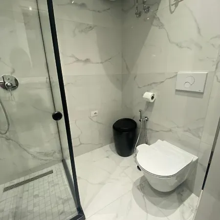 New Bazaar-apartment 1 * טיראנה
