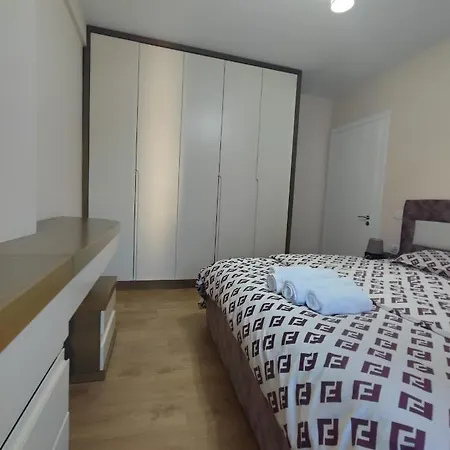 New Bazaar-apartment 1 Daire Tiran