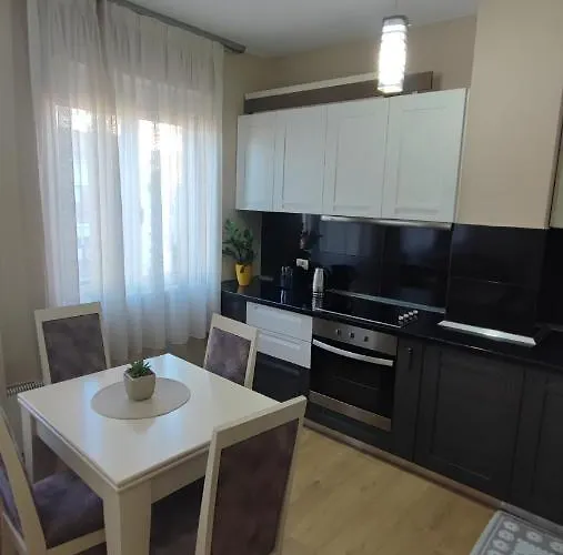 New Bazaar-apartment 1 *